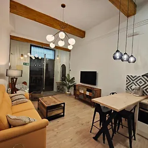 1 Apartment