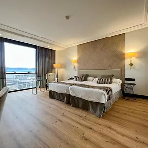 Bahia Santander