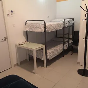 De Facultades Hostel